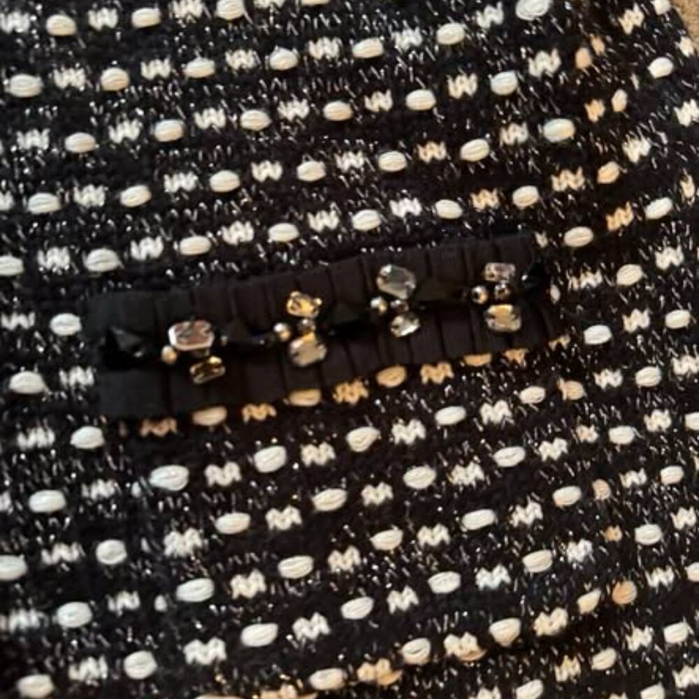 BLACK/WHITE SWEATER - Picture 4 of 6